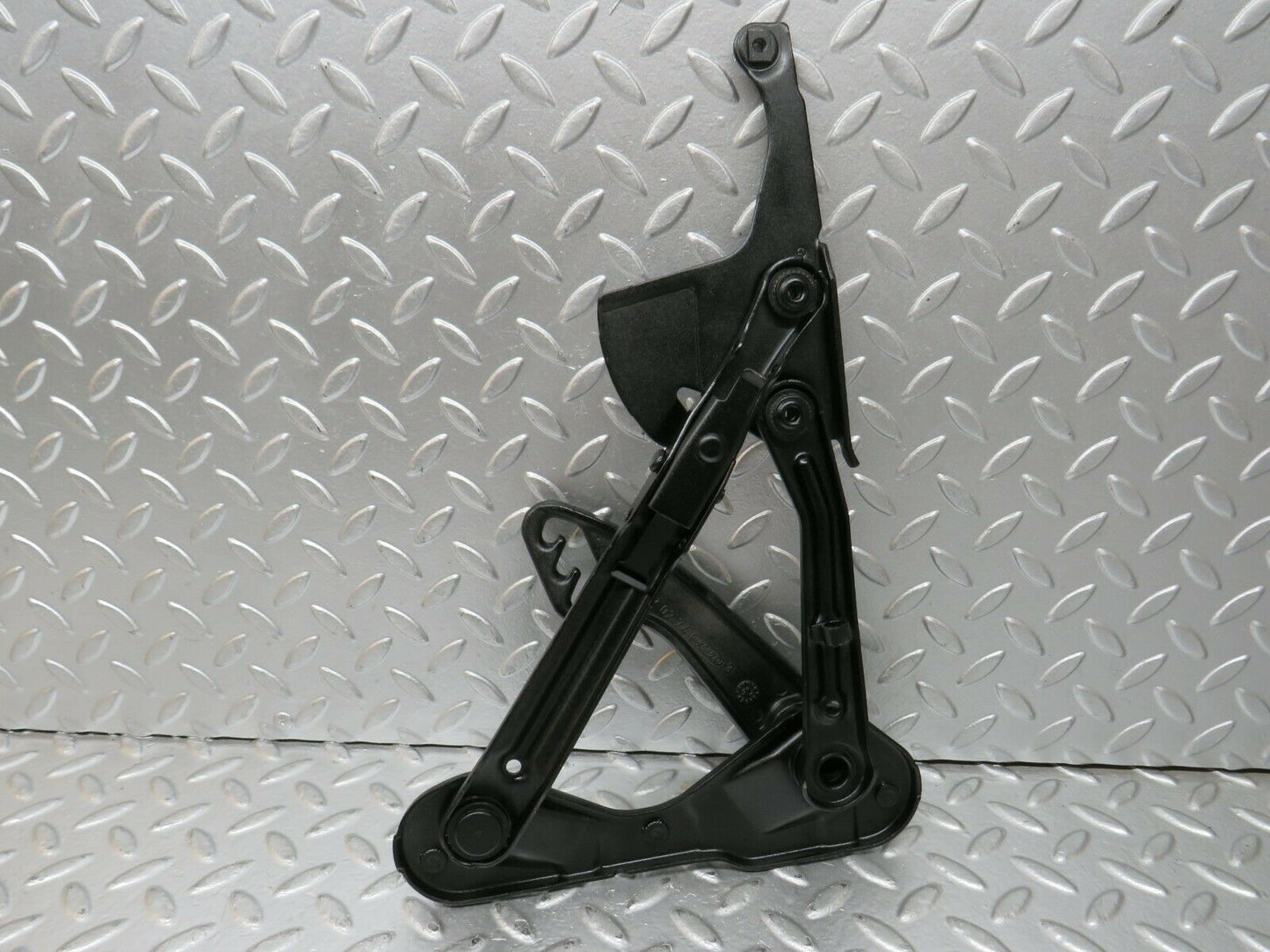 24236 Mercedes-Benz S124 220TE Wagon Bonnet Hinge Right Side 1298870274