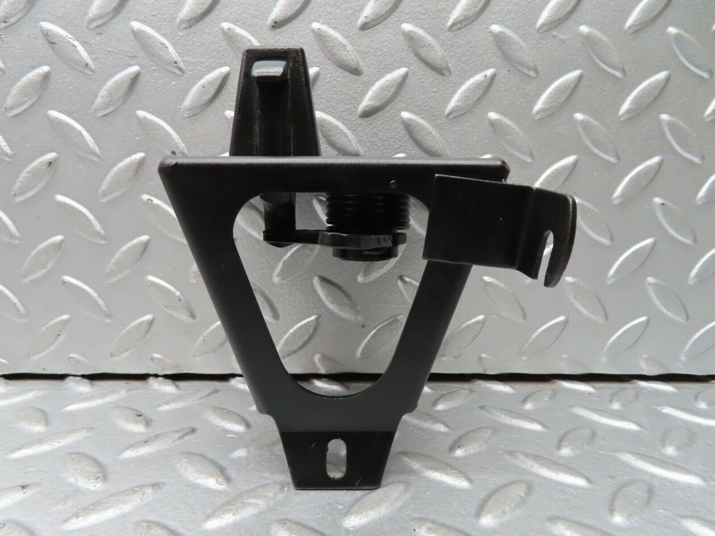 19002 Mercedes-Benz W121 190b Ponton Bonnet Lock Lower