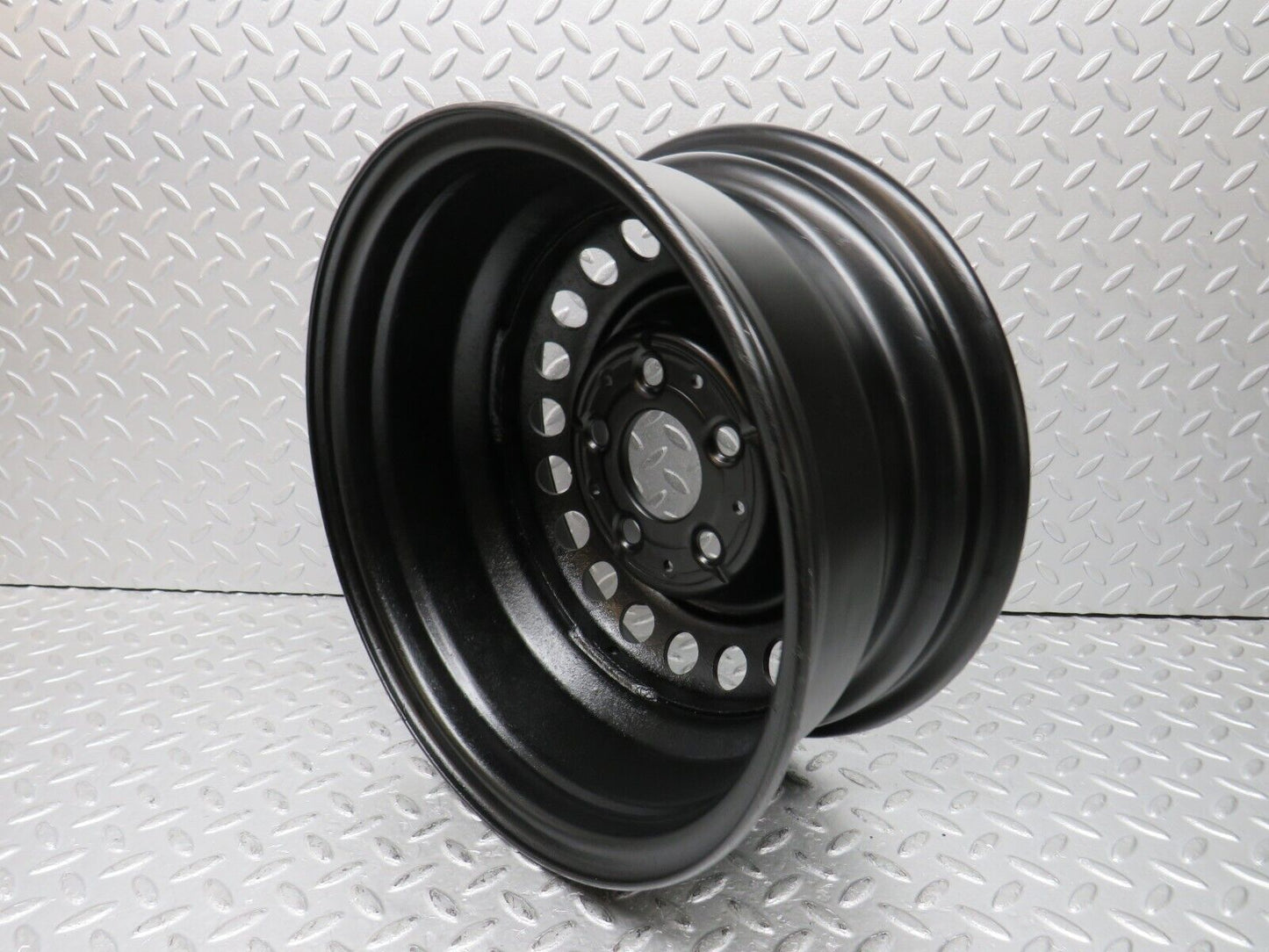 37729 Mercedes-Benz W109 300SEL Steel Wheel 6.5Jx14H2 1084000802