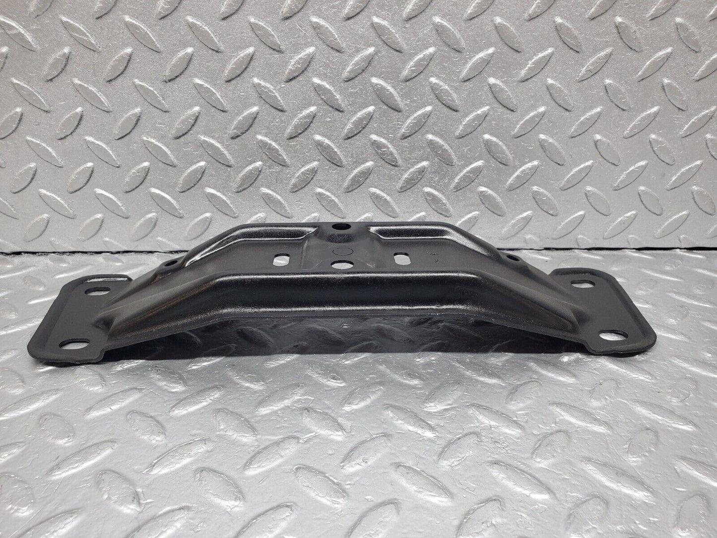 45911 Mercedes-Benz W126 420SE Gearbox Mount Bracket