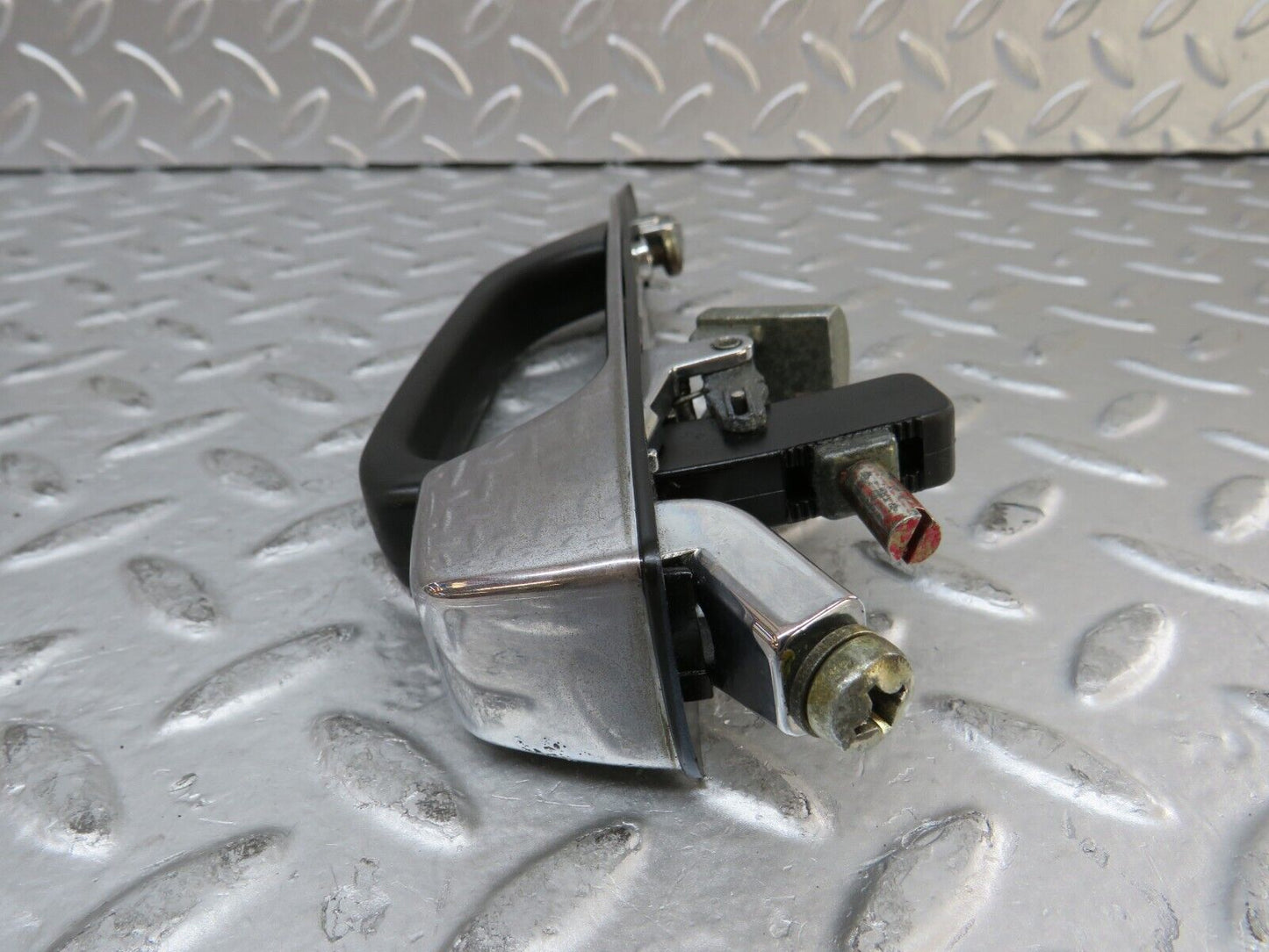 27054 Mercedes-Benz W123 280E Rear Exterior Door Handle 1237600359