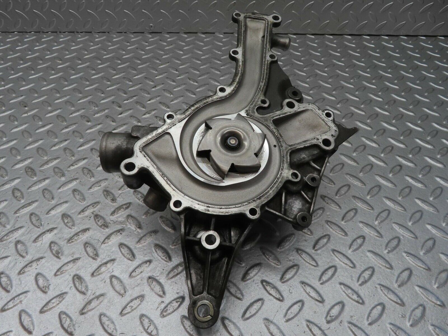 13401 Mercedes-Benz W220 S430 Water Pump With Pulley 1122010501