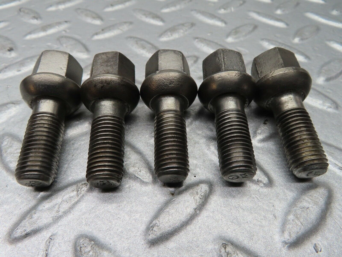 20532 Mercedes-Benz 5x Alloy Wheel Lug Bolt M12x1.5