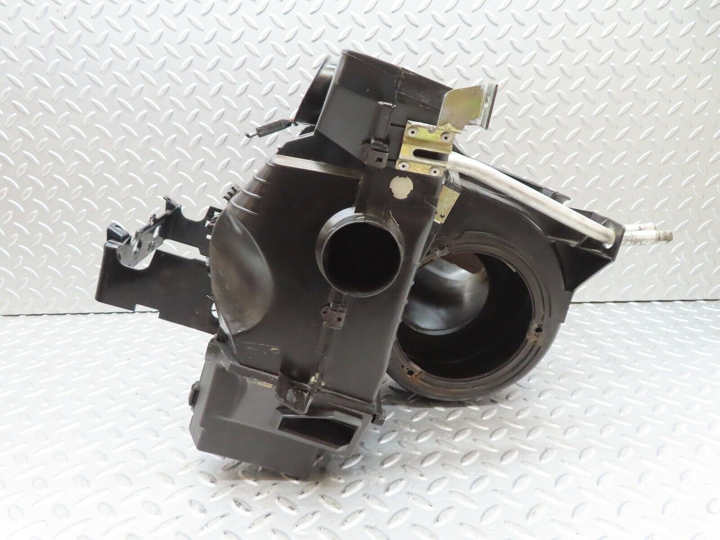 17026 Mercedes-Benz C123 280CE Coupe Heater Box Blower Housing Behr 1238300008