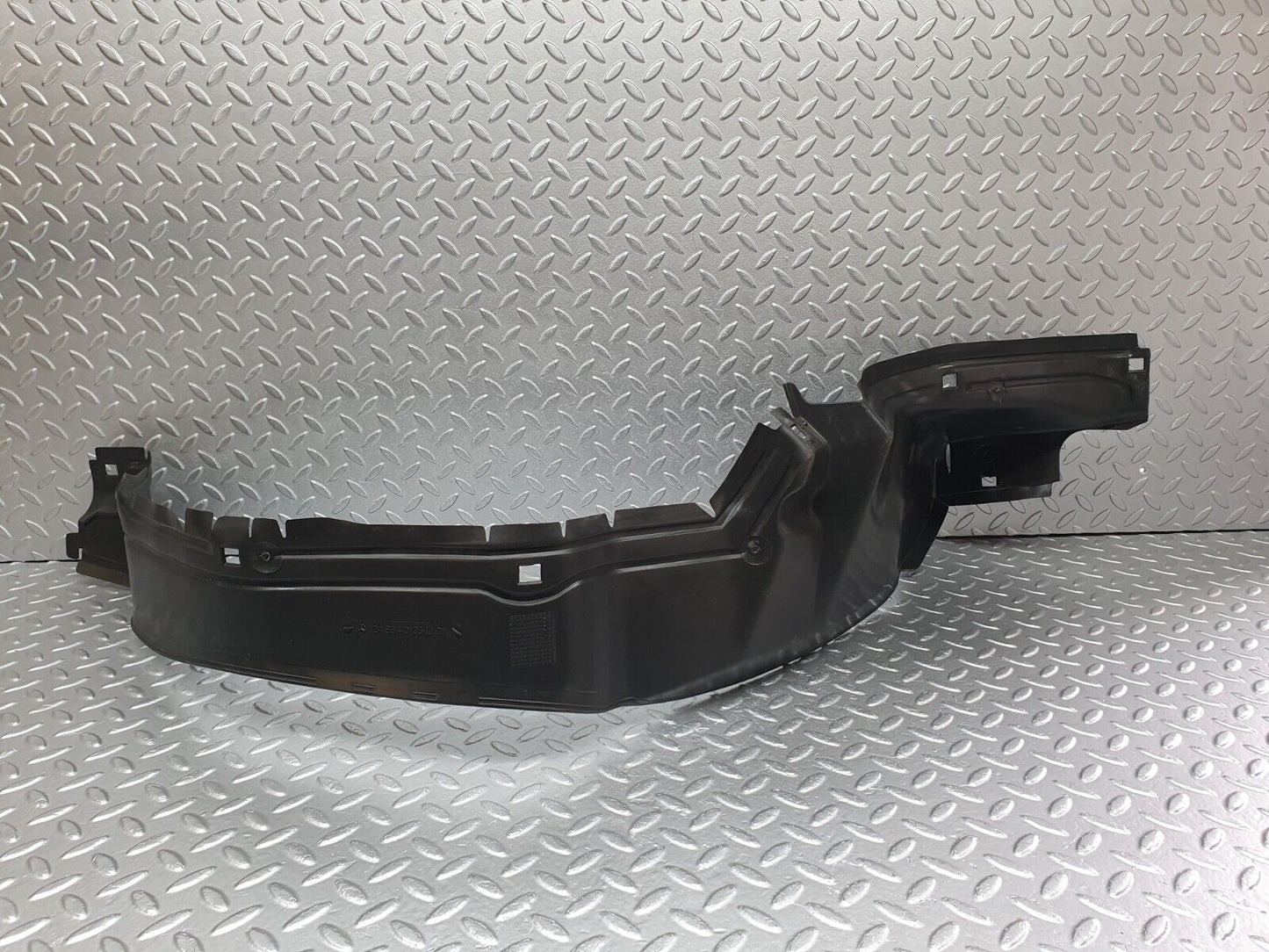 41565 Mercedes-Benz W124 200E Front Left Inner Fender Wing Splash Guard 1248840135