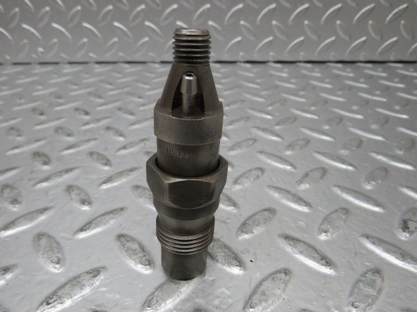 27004 Mercedes-Benz W123 240D Fuel Injector Bosch KCA30S35/4