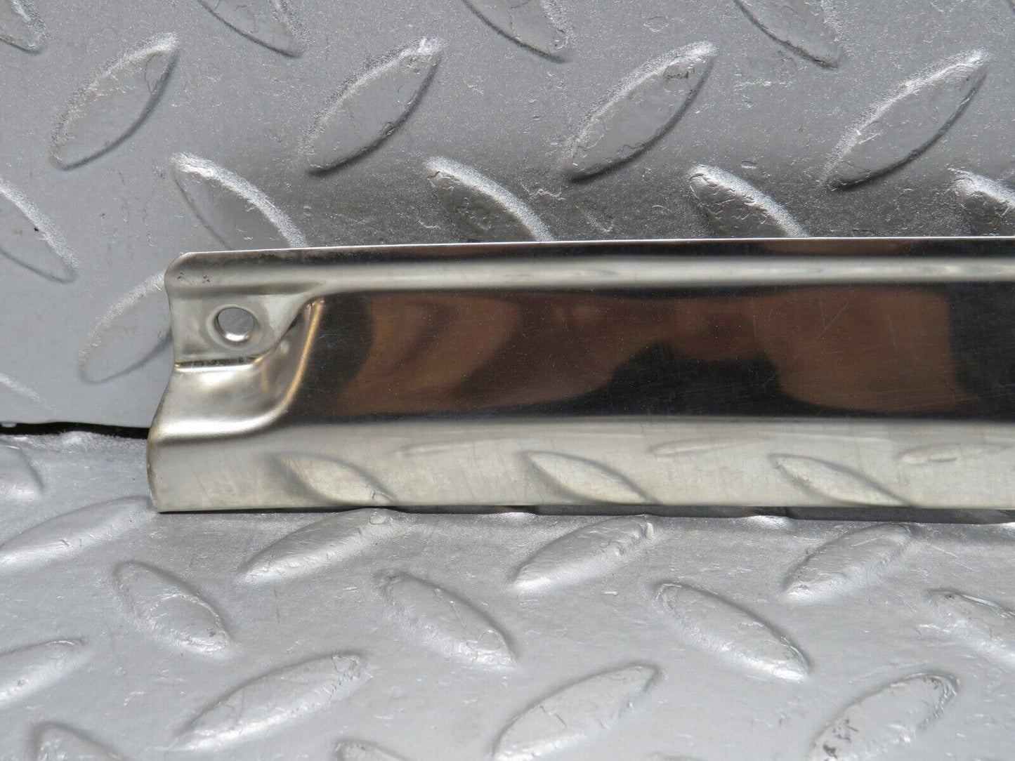 38594 Mercedes-Benz R129 280SL Coupe Folding Top Chrome Top Cover Trim Left