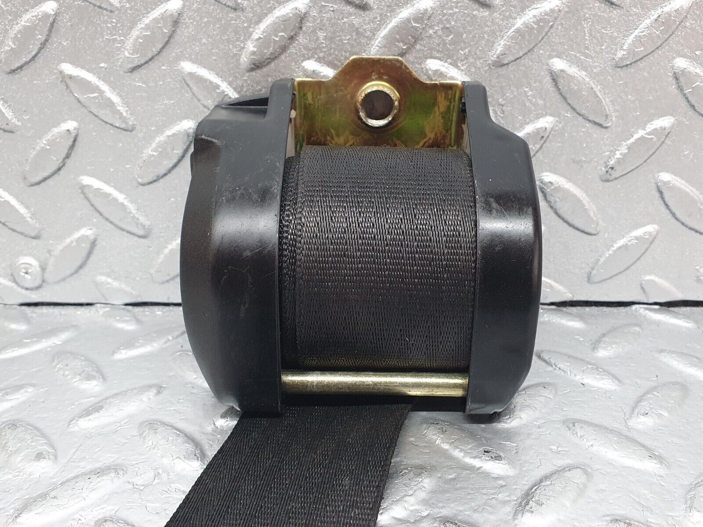 43864 Mercedes-Benz C126 380SEC Coupe Front Left Seat Belt With Buckle 1268603985 1268603269