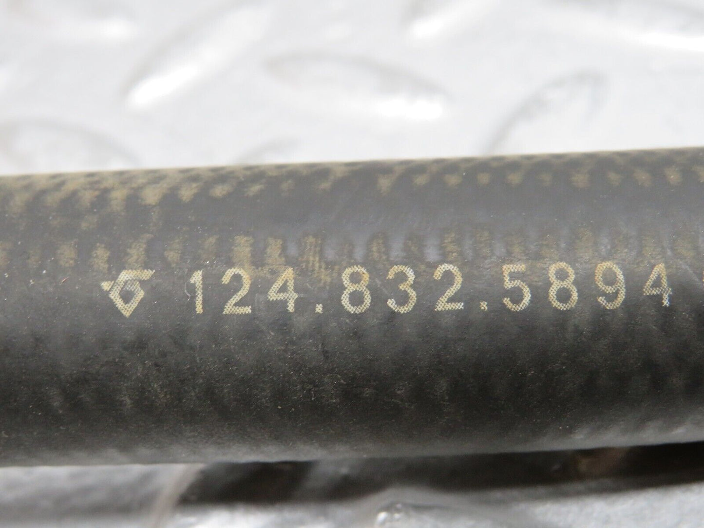 29562 Mercedes-Benz W124 230E Water Hose Pipe 1248325894