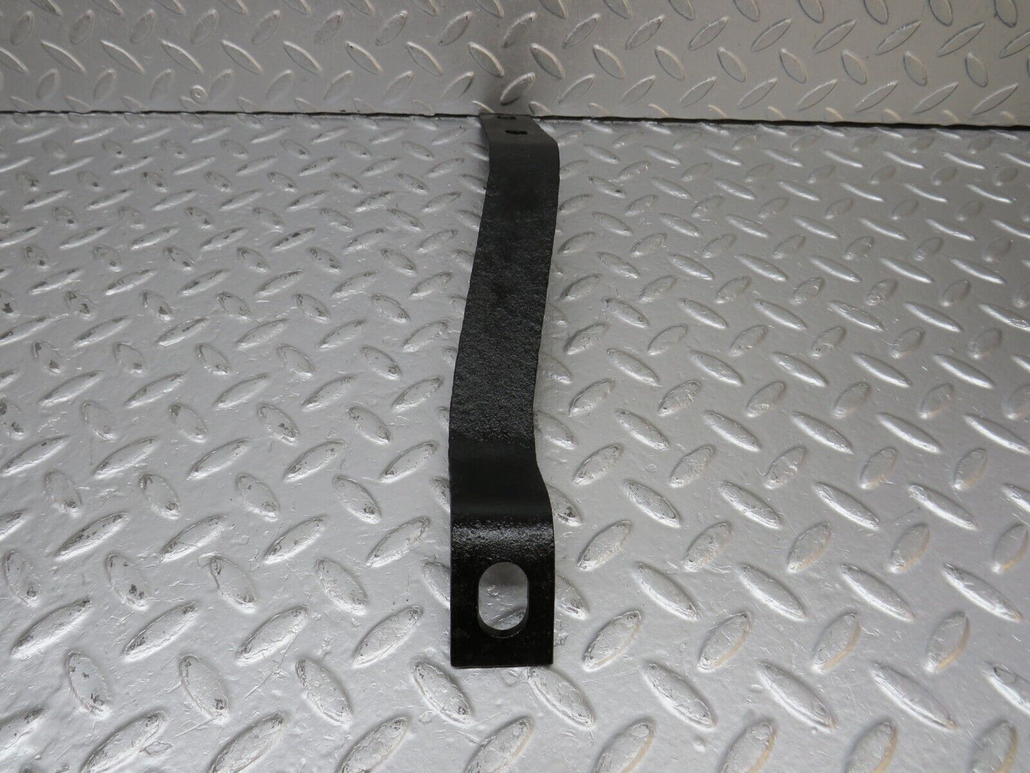 39928 Mercedes-Benz R107 350SL Front Bumper Bracket Right