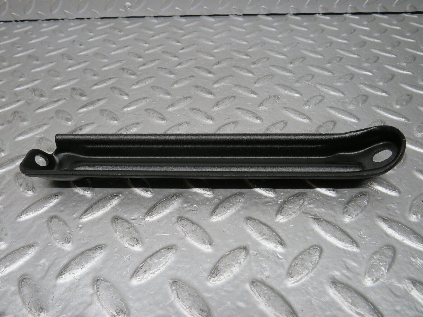 29523 Mercedes-Benz W124 230E Air Intake Manifold Bracket