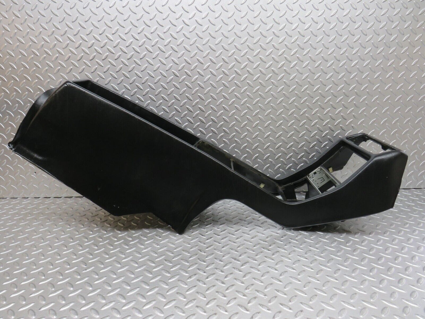 28227 Mercedes-Benz S123 240D Wagon Centre Console Black