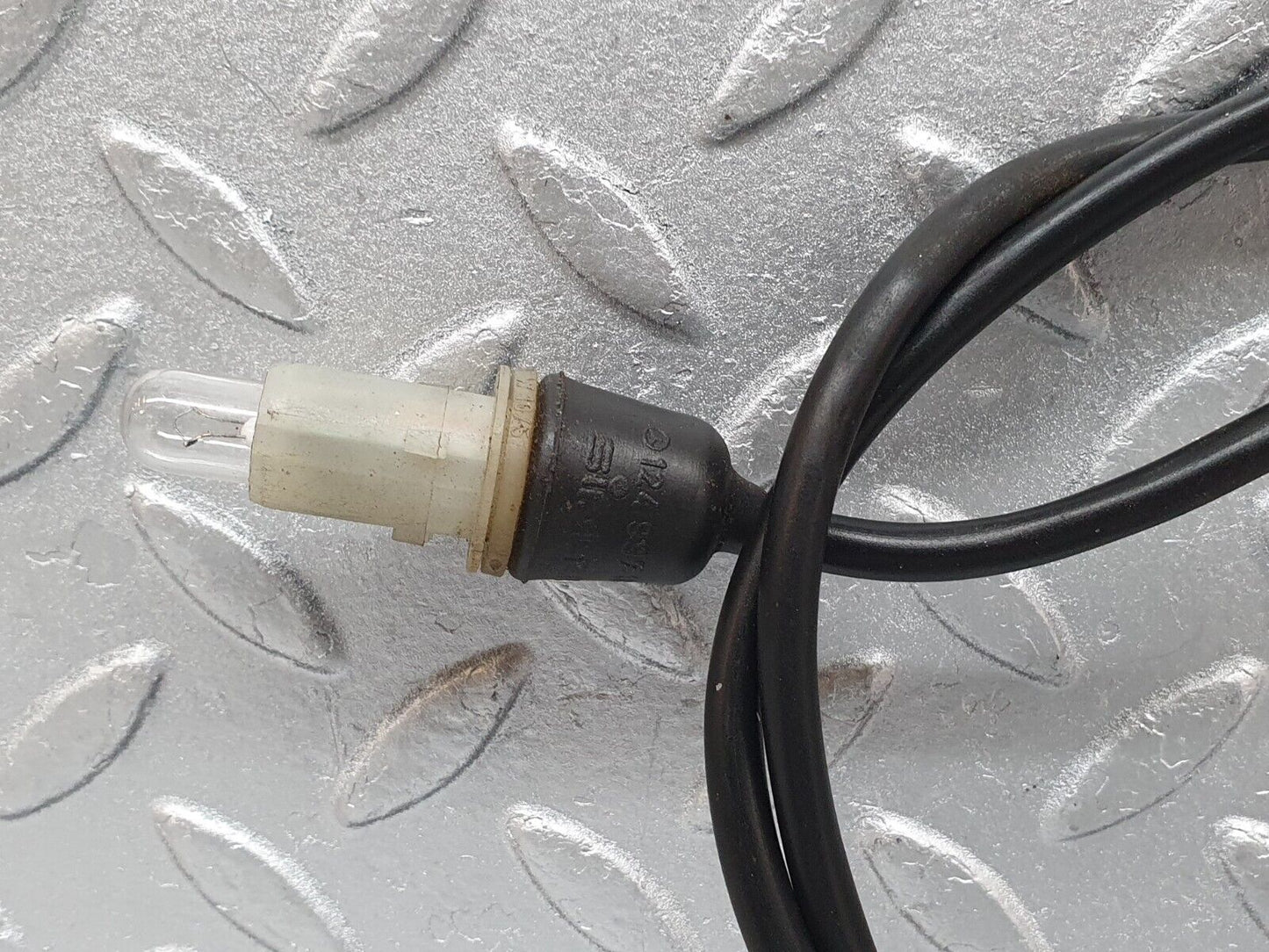 41088 Mercedes-Benz W126 300SE Front Wing Indicator Cable Wire 1249971881