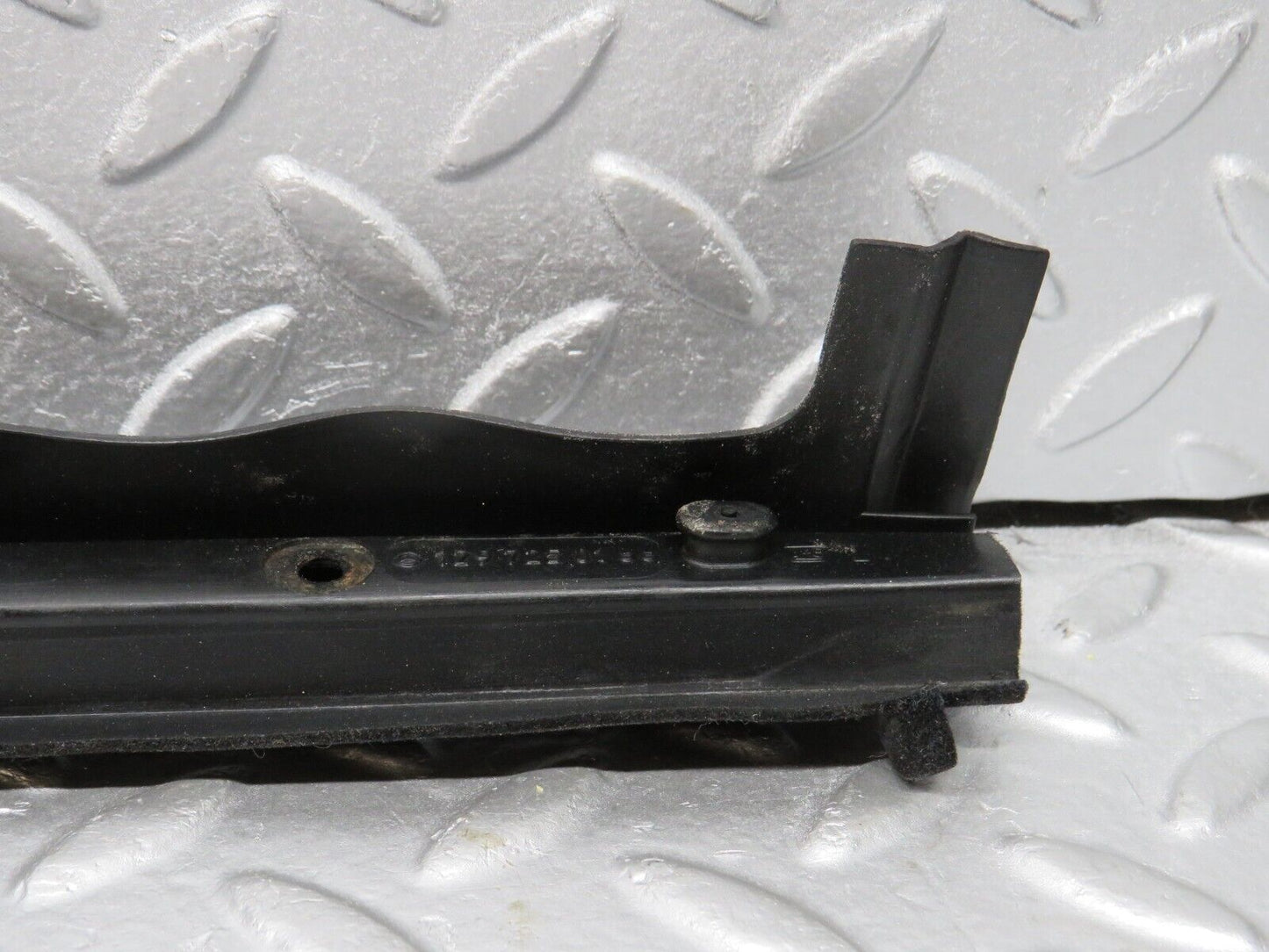39720 Mercedes-Benz R129 320SL Coupe Left Door Wing Mirror Rubber 1297250166