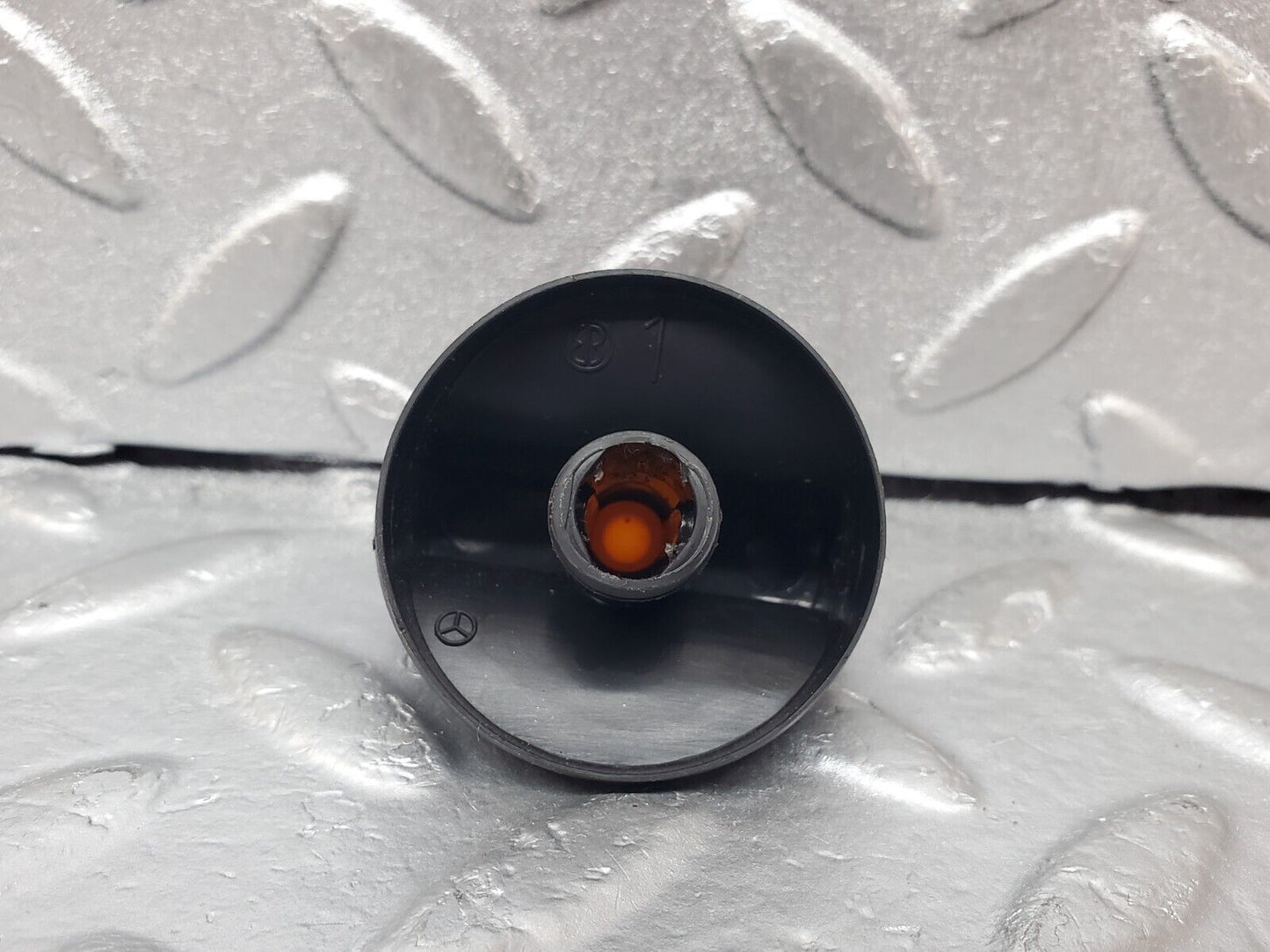 44526 Mercedes-Benz W123 280E Headlight Switch Knob 1075450530