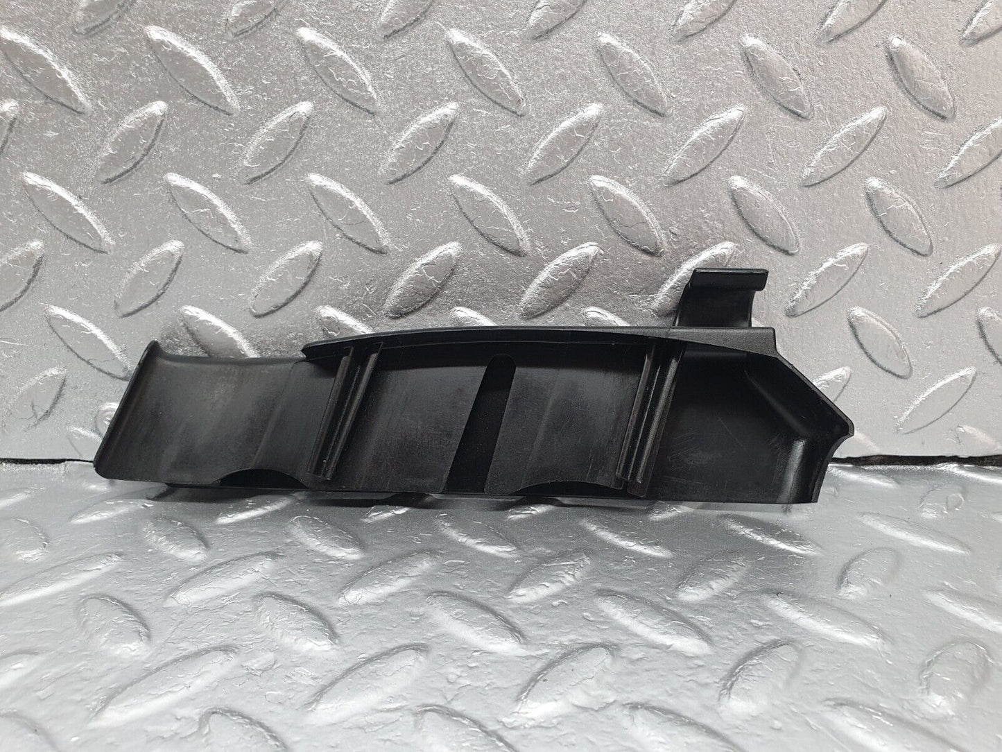 42940 Mercedes-Benz W201 190 Ignition Wire Cover 1021591940