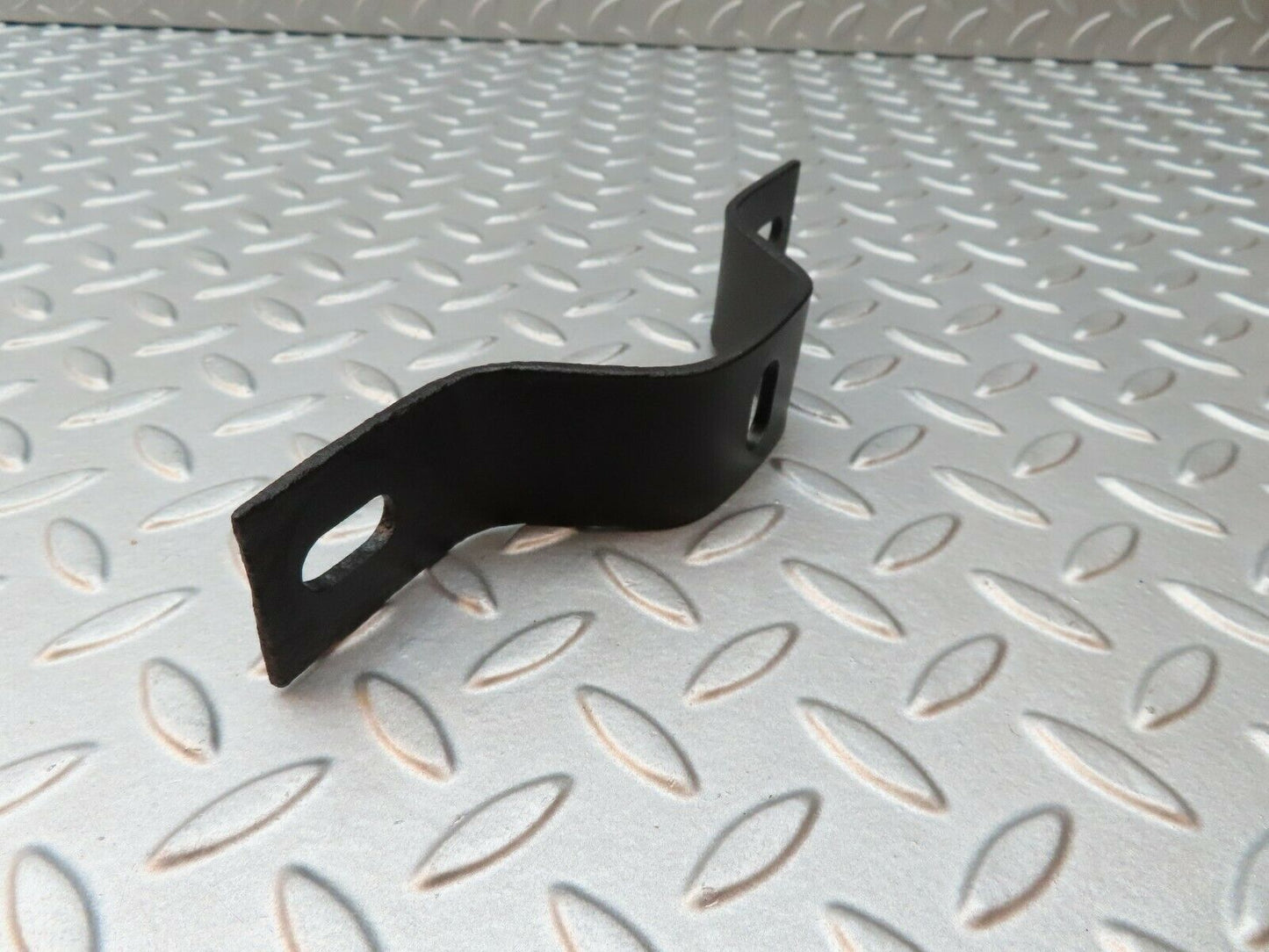 4696 Mercedes-Benz W114 280CE Coupe Front Right Bumper Bracket