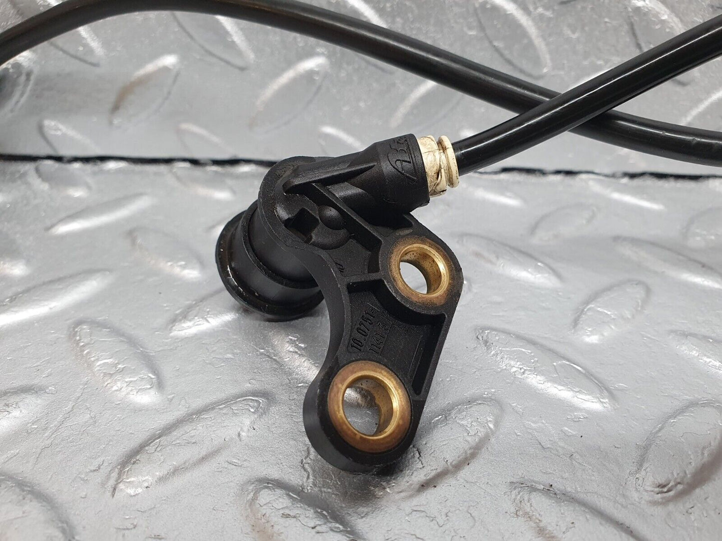 42116 Mercedes-Benz W202 C200 ABS Sensor Speed Sensor Left Side 2025400634
