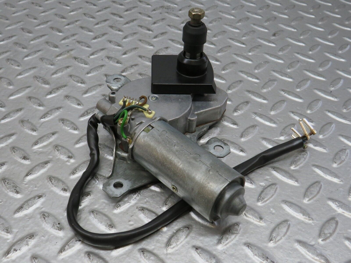 27661 Mercedes-Benz S124 300TE Wagon Rear Wiper Motor Bosch 1248201242