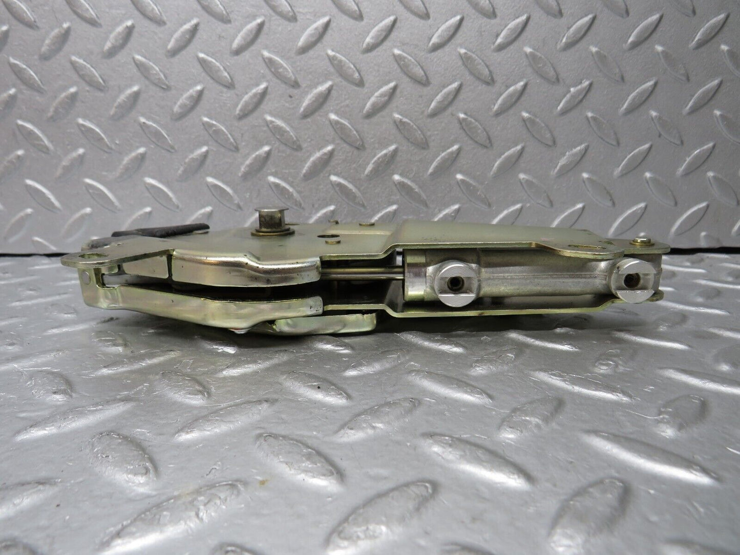 38351 Mercedes-Benz R129 280SL Coupe Roof Lock Right Side 1298001674 1298000474