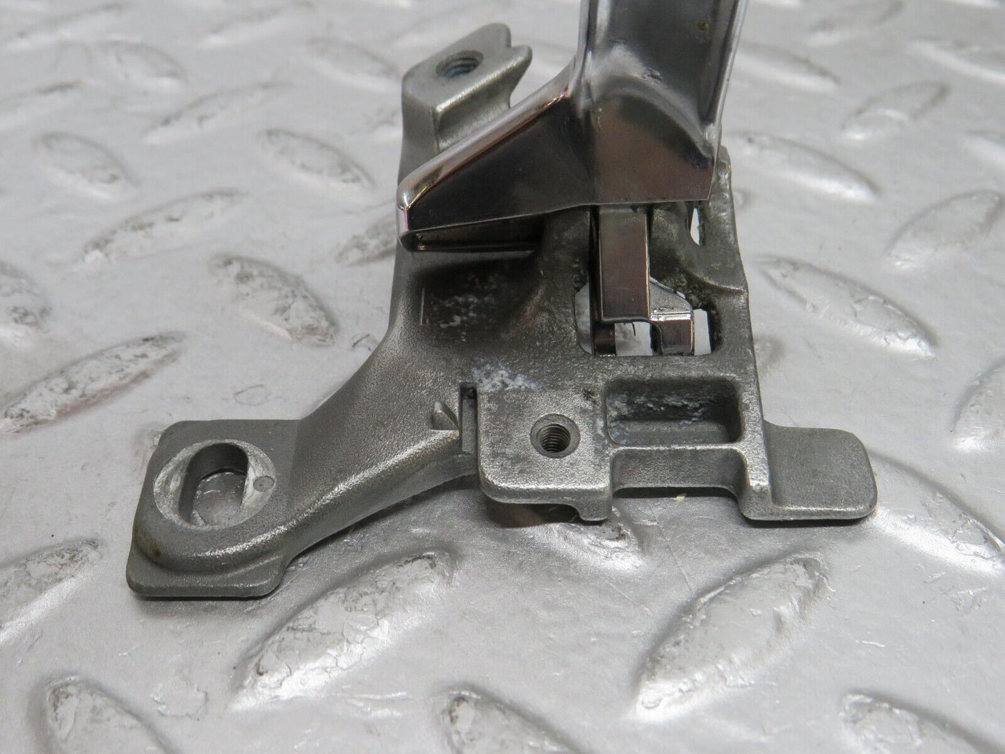 36881 Mercedes-Benz C126 420SEC Coupe Right Door Interior Handle