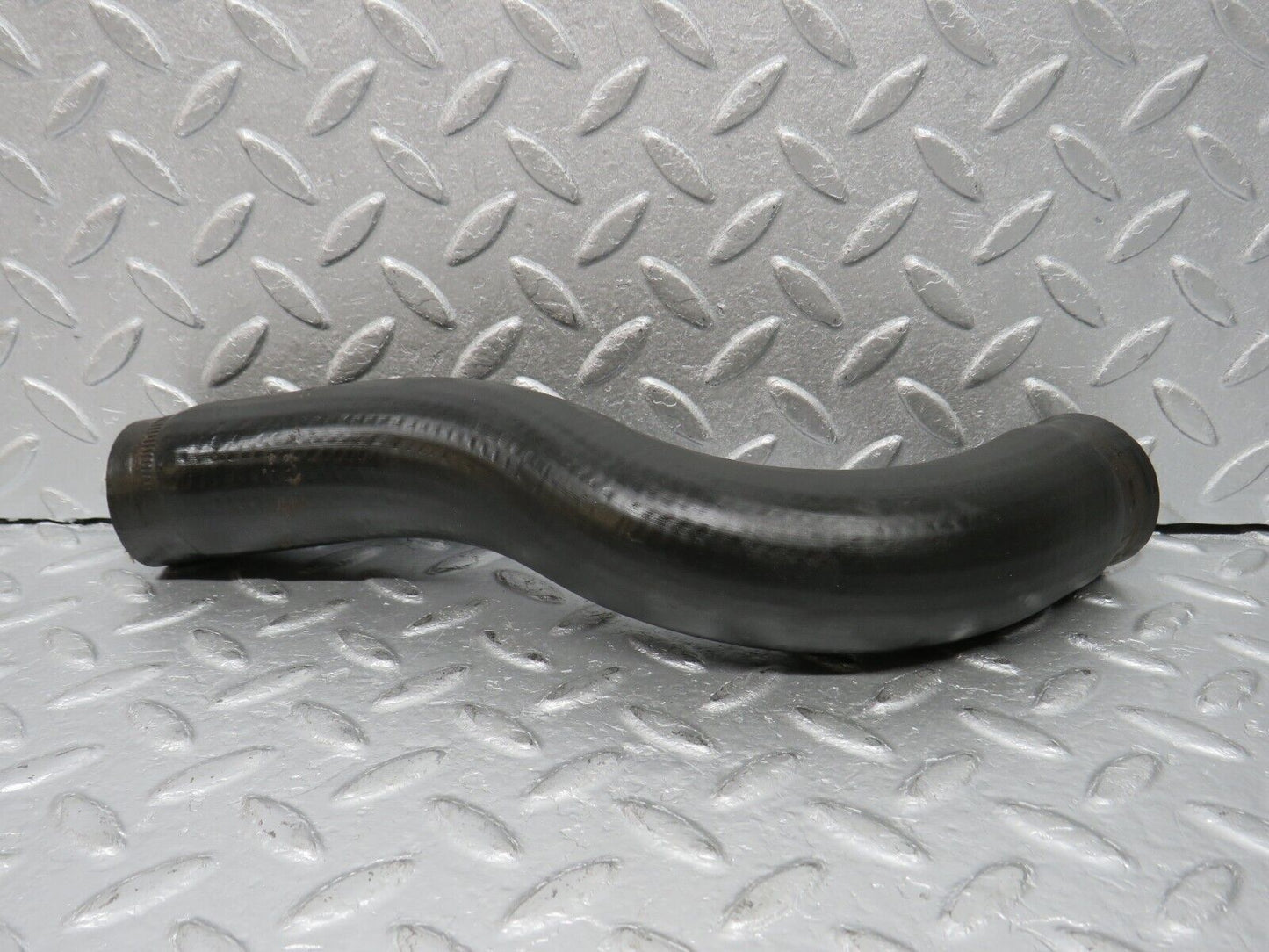 39178 Mercedes-Benz R107 500SL Radiator Hose Pipe 1265012082