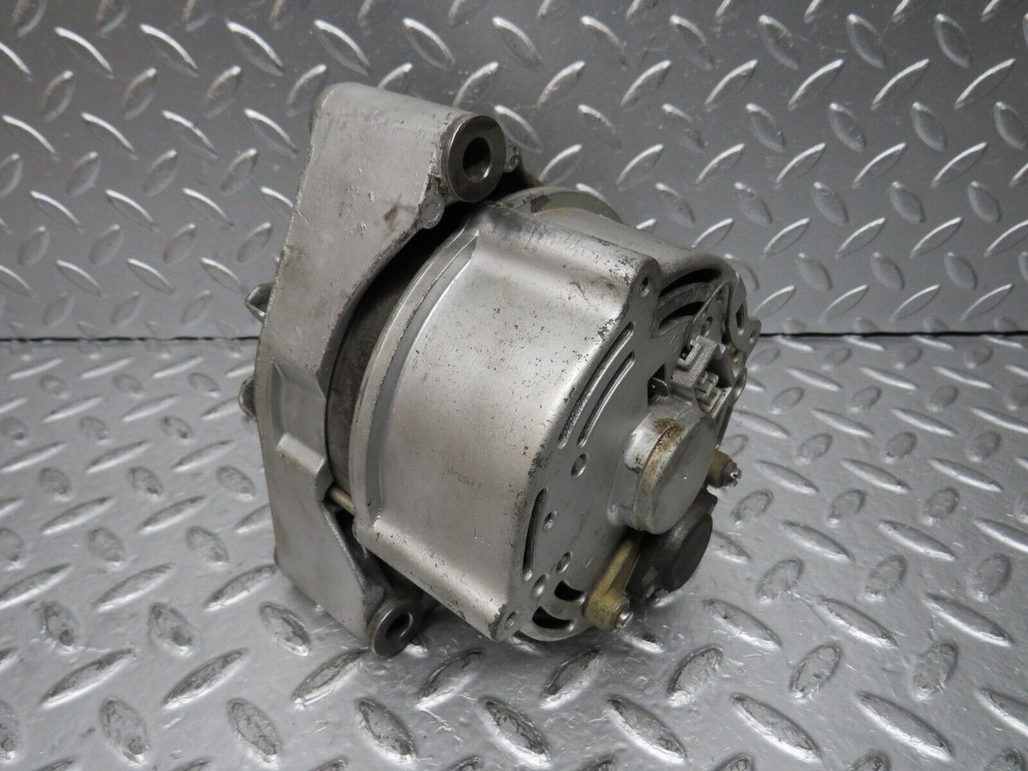 29809 Mercedes-Benz W123 230E Alternator Generator