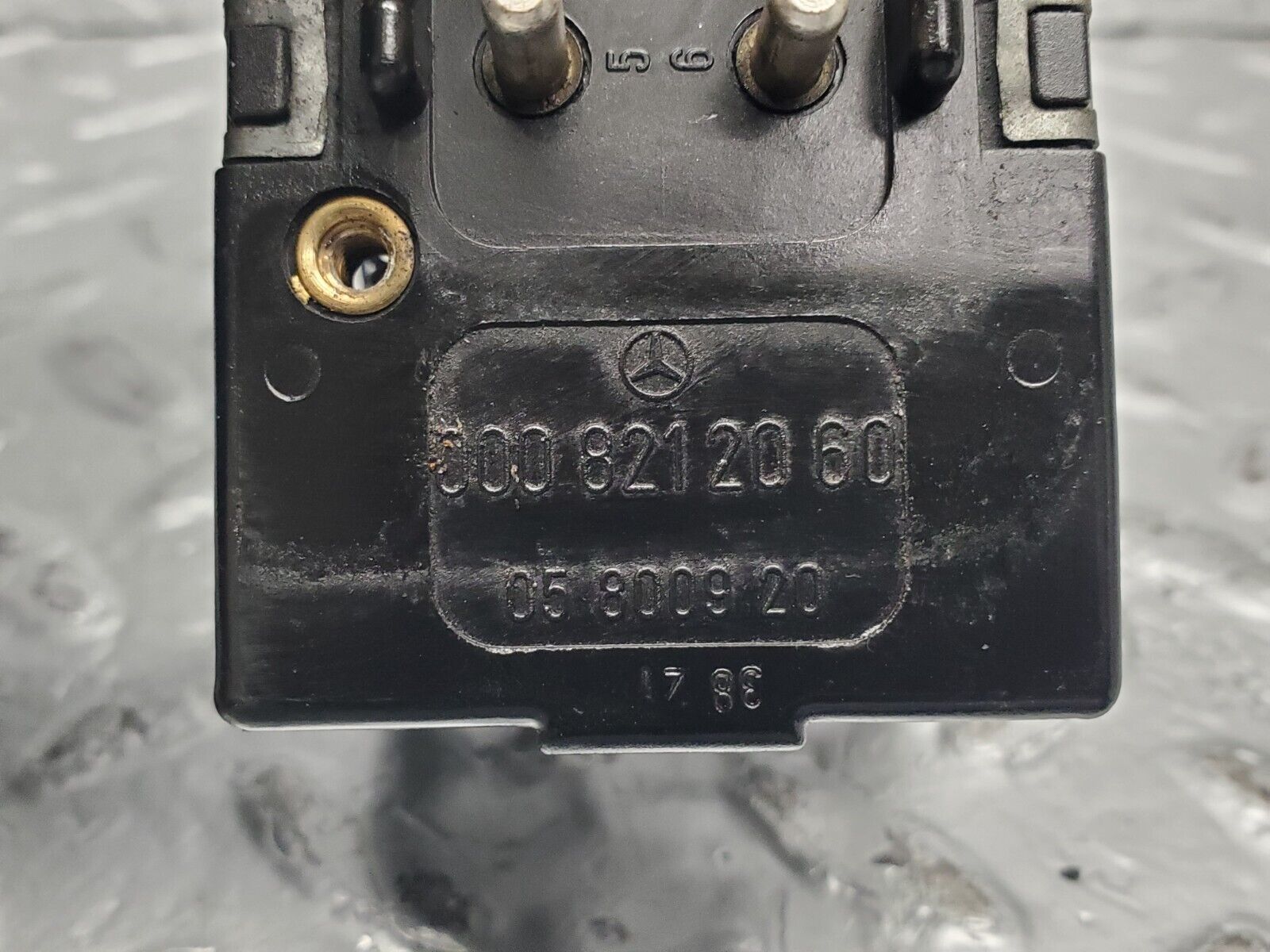 44047772
