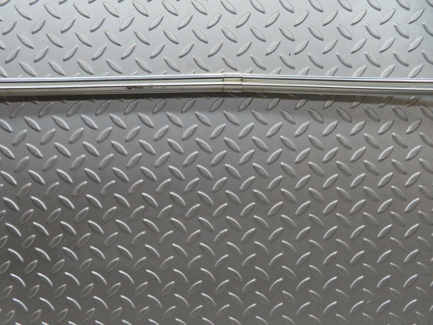 16088 Mercedes-Benz W123 280E Rear Windscreen Chrome Frame