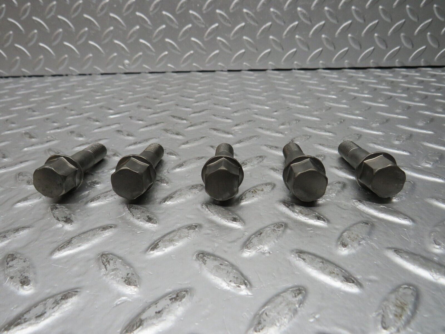 31866 Mercedes-Benz 5x Alloy Wheel Lug Bolt M12x1.5