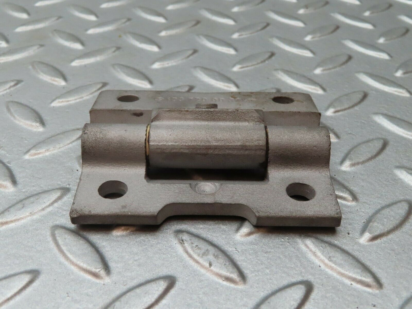 4157 Mercedes-Benz C123 230CE Coupe Door Hinge 1237200037