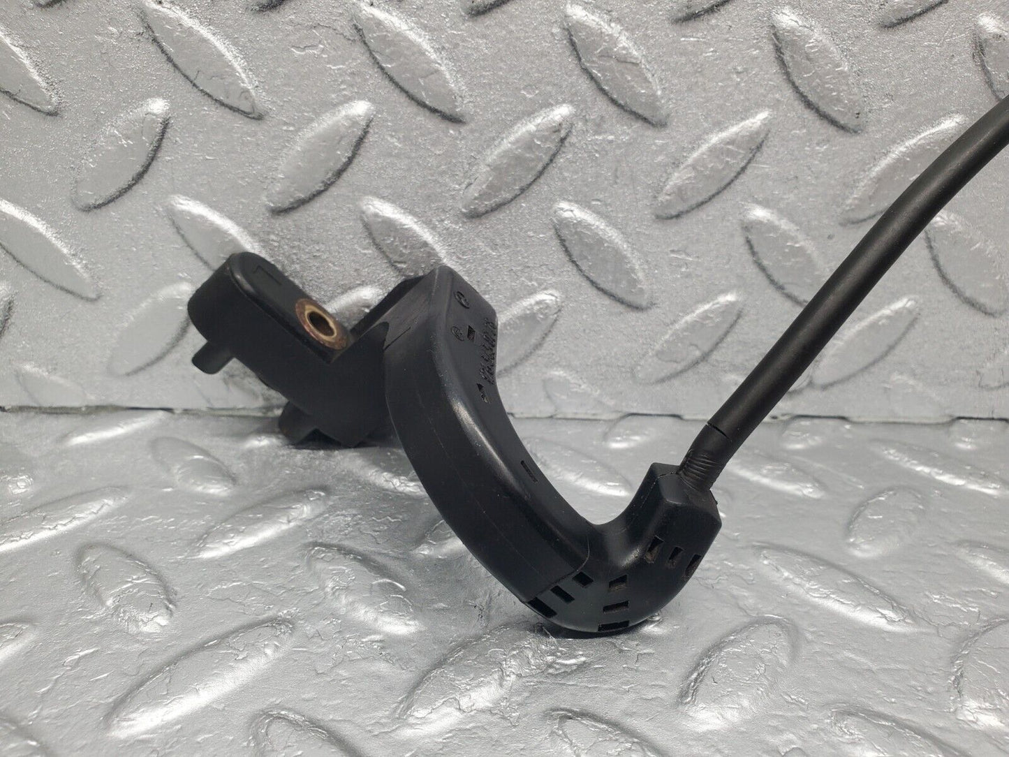 46064 Mercedes-Benz W126 420SE Brake Pad Sensor Rear Left 1265450728