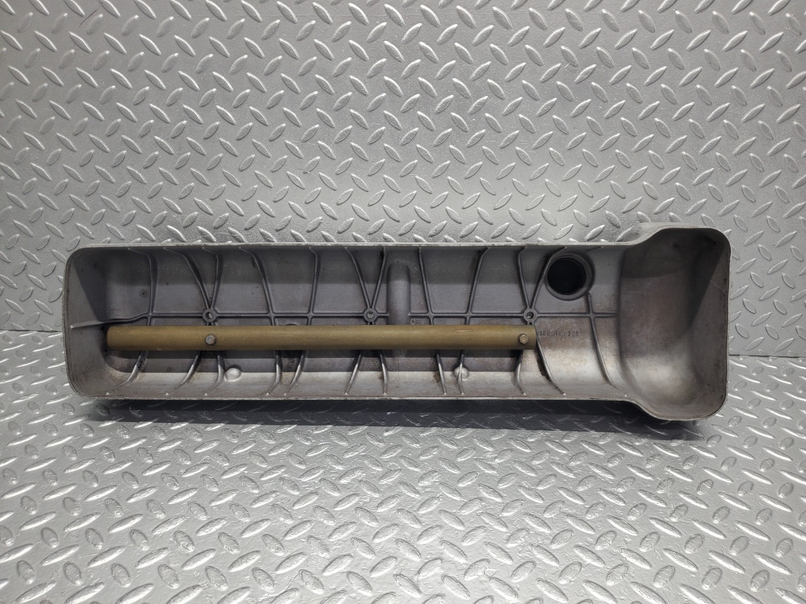 W112 cylinder head cover used OEM