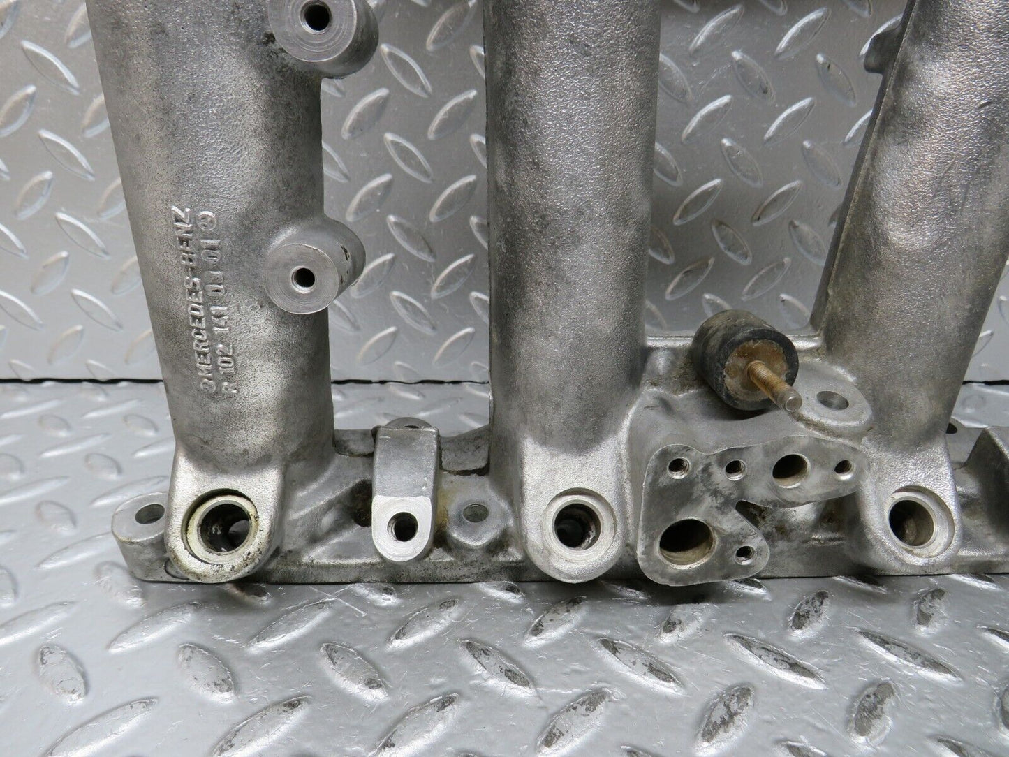 32091 Mercedes-Benz W123 230E Intake Manifold 1021410301