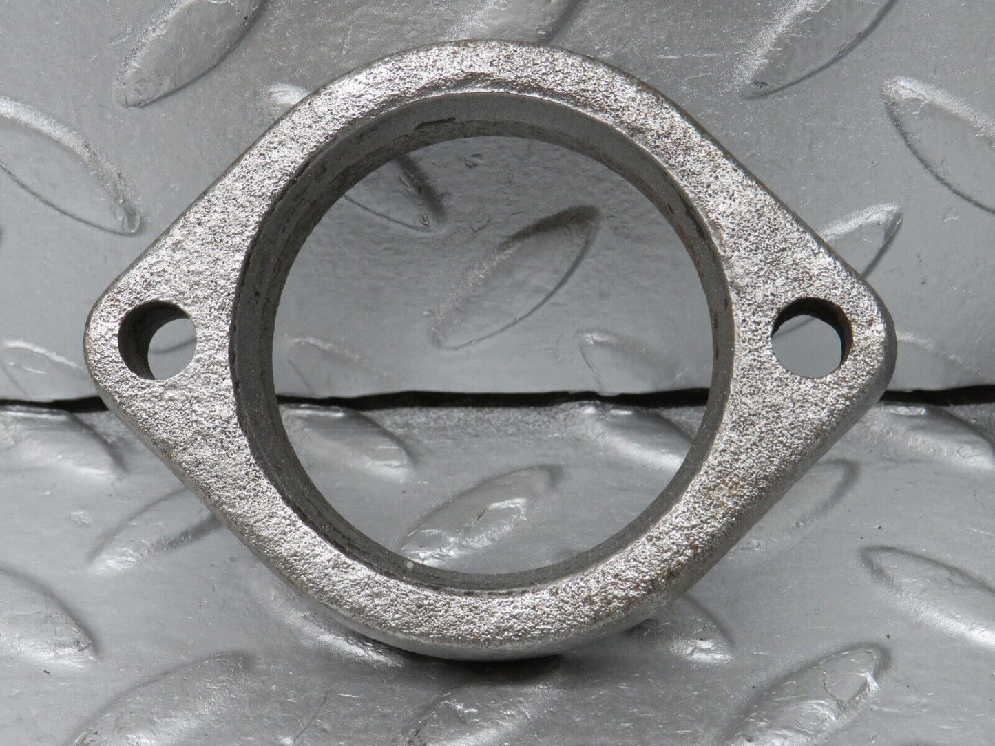 38126 Mercedes-Benz A124 320E Cabriolet Exhaust Flange 2x