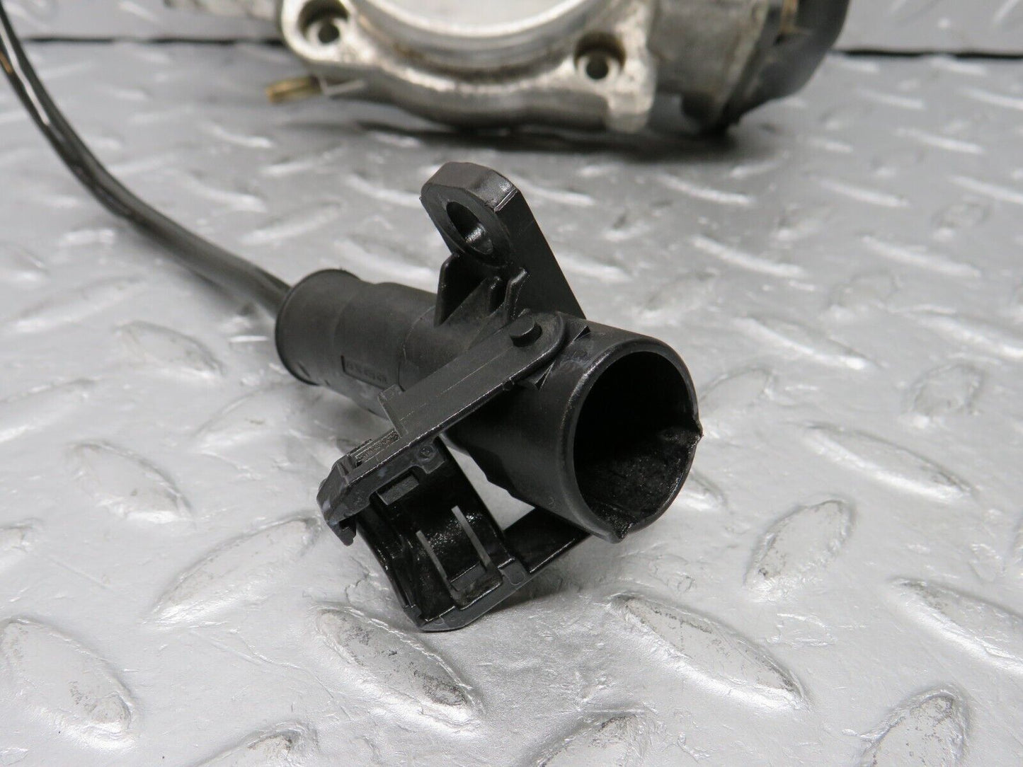 38559 Mercedes-Benz R129 280SL Coupe Throttle Body Valve VDO 0011416525