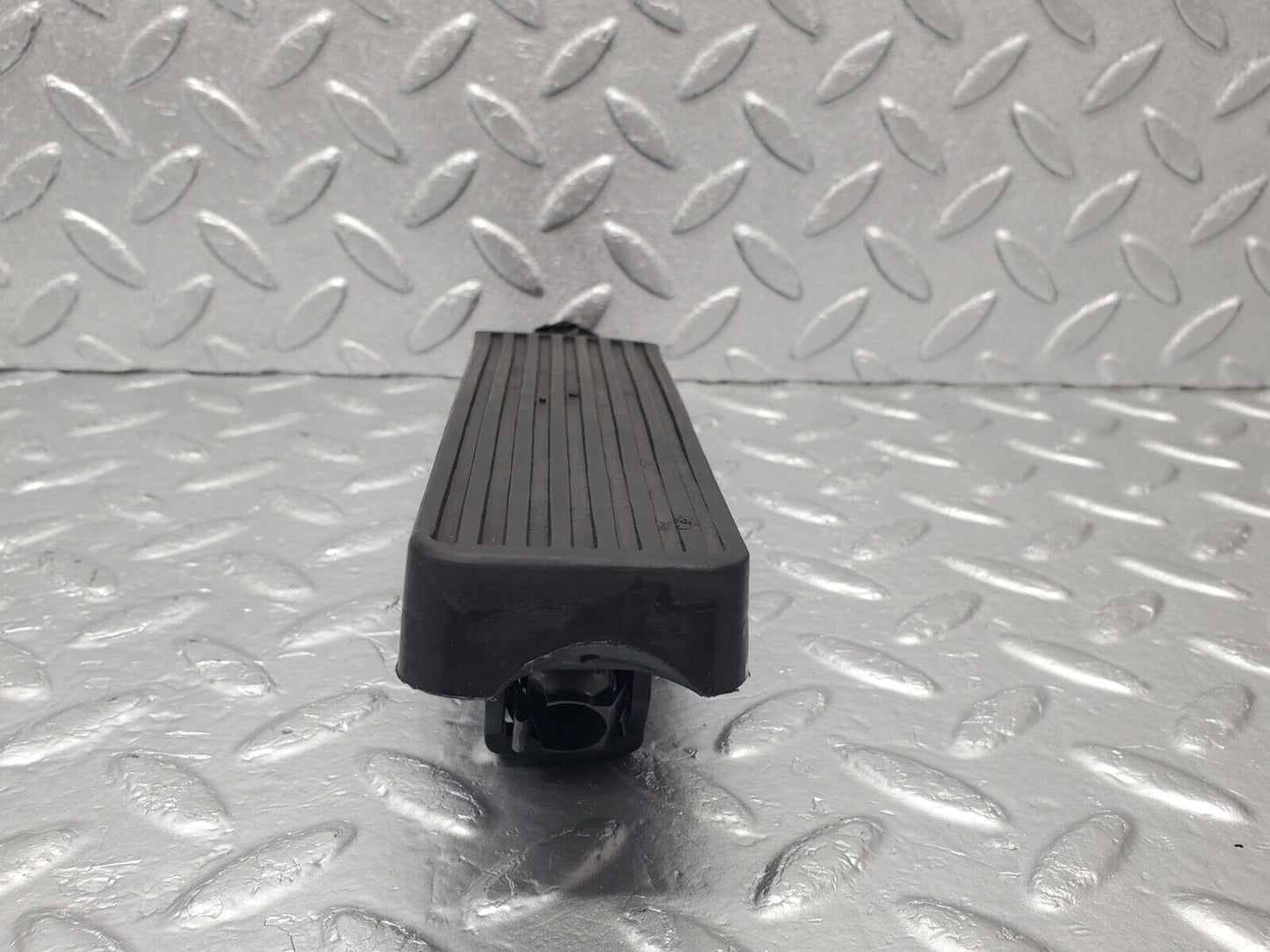 46362 Mercedes-Benz C123 280CE Coupe Accelerator Pedal With Rubber 1233010082