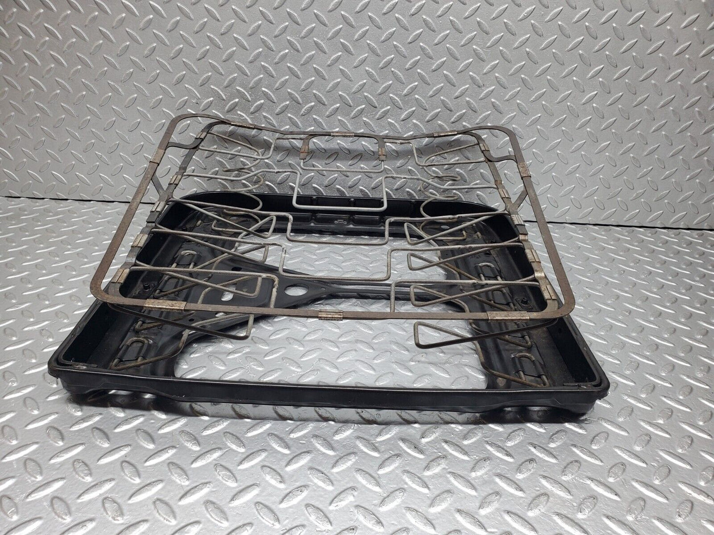 44555 Mercedes-Benz W123 280E Front Left Seat Base
