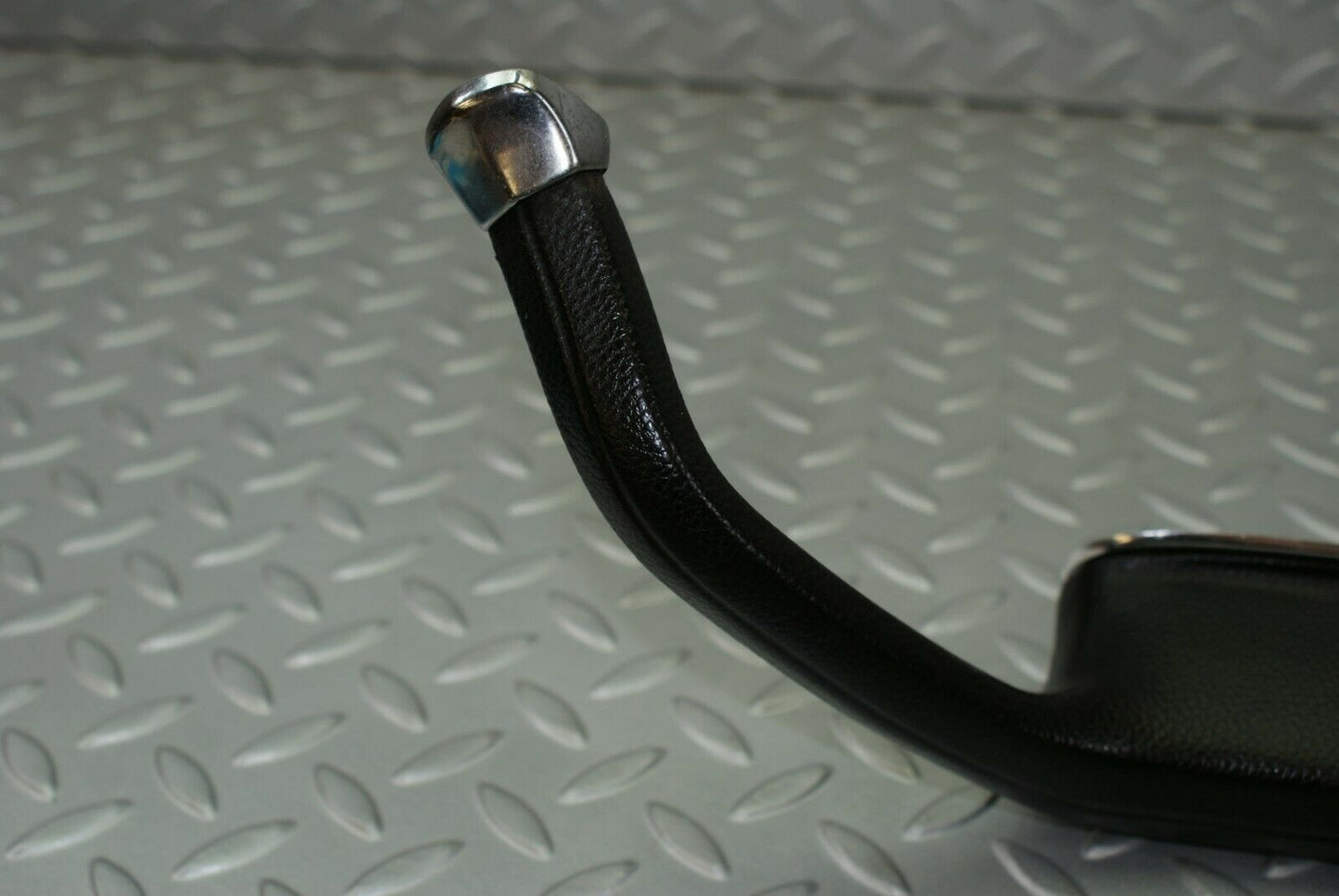 3108 Mercedes-Benz W115 220D Interior Door Handle Right Black