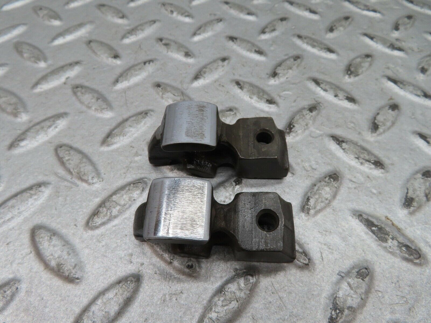 17867 Mercedes-Benz W116 450SEL Valve Rocker Arm
