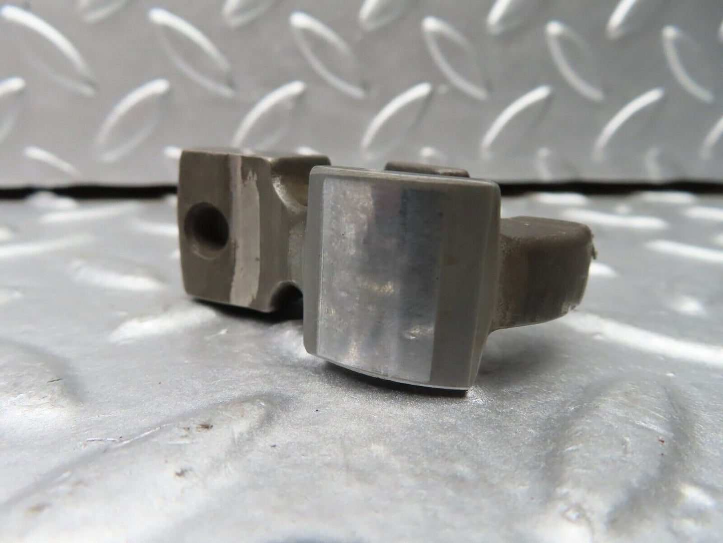 20714 Mercedes-Benz R107 450SL Valve Rocker Arm With Retaining Spring