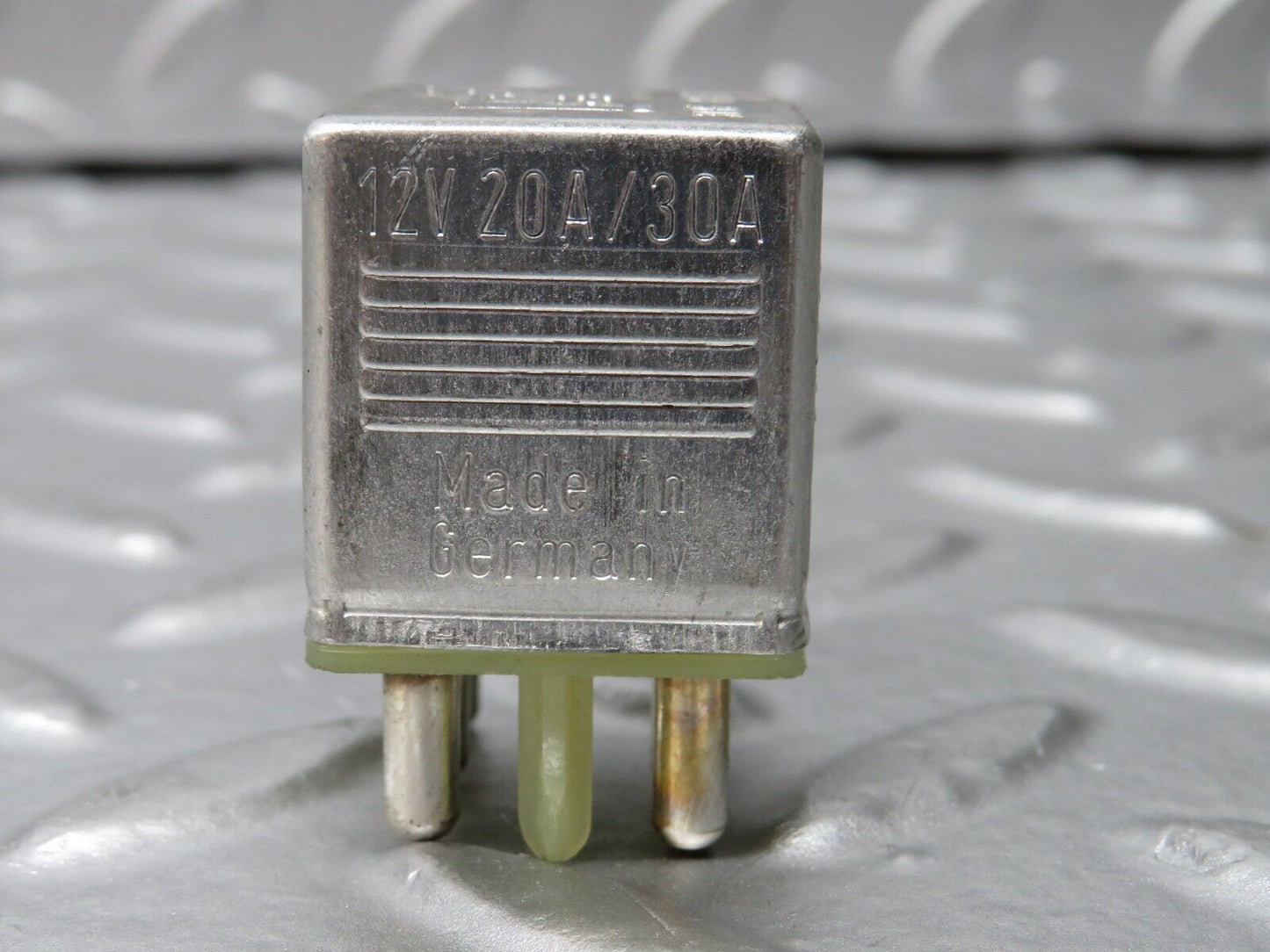 31231 Mercedes-Benz S124 220TE Wagon Multi Purpose Relay 0015420219