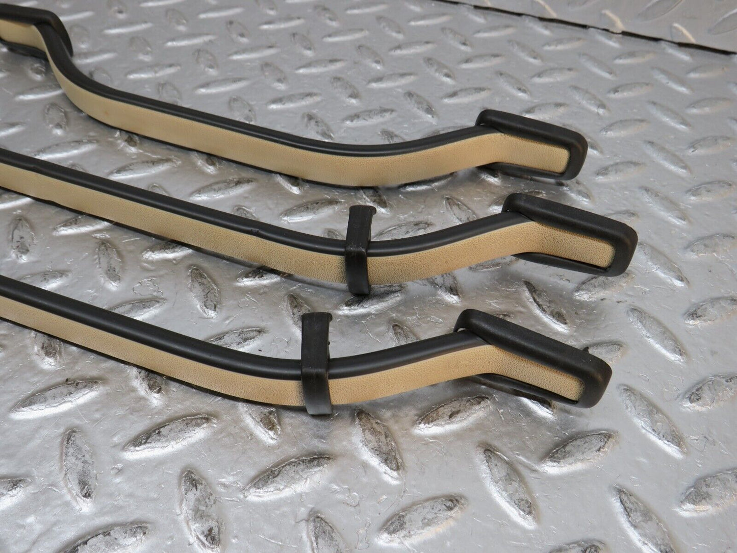 0470 Mercedes-Benz W123 230E Interior Roof Grab Handle Set