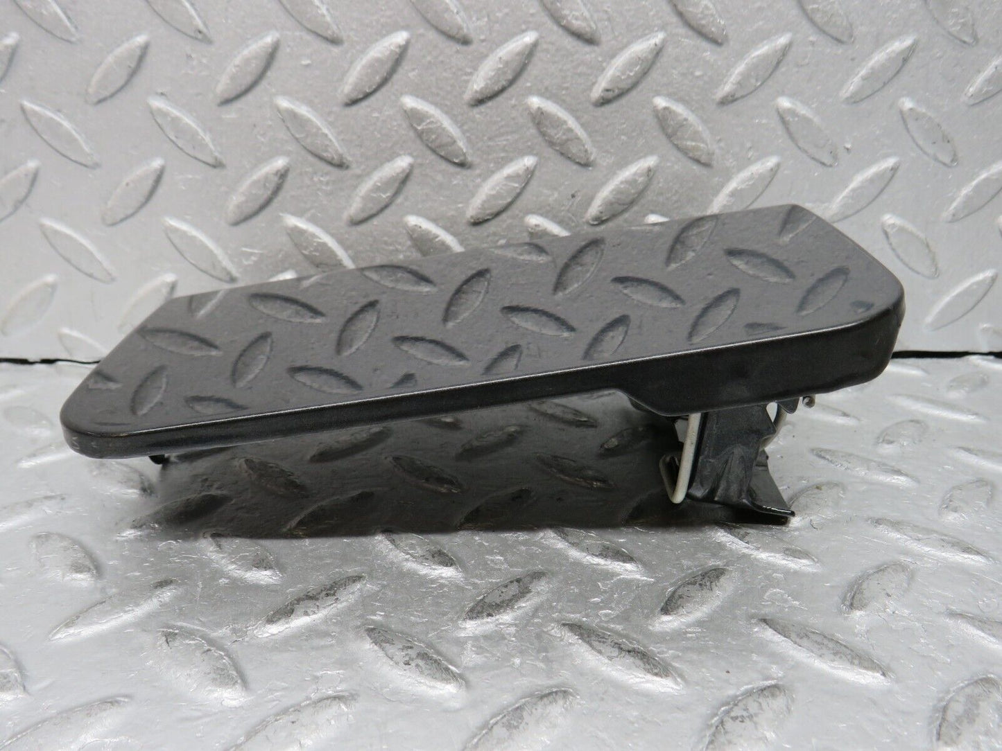 37842 Mercedes-Benz A124 320E Cabriolet Fuel Tank Flap Cap 1245848339