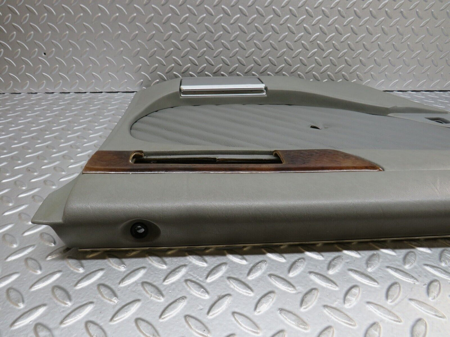 35957 Mercedes-Benz W126 420SE Rear Left Door Card Grey