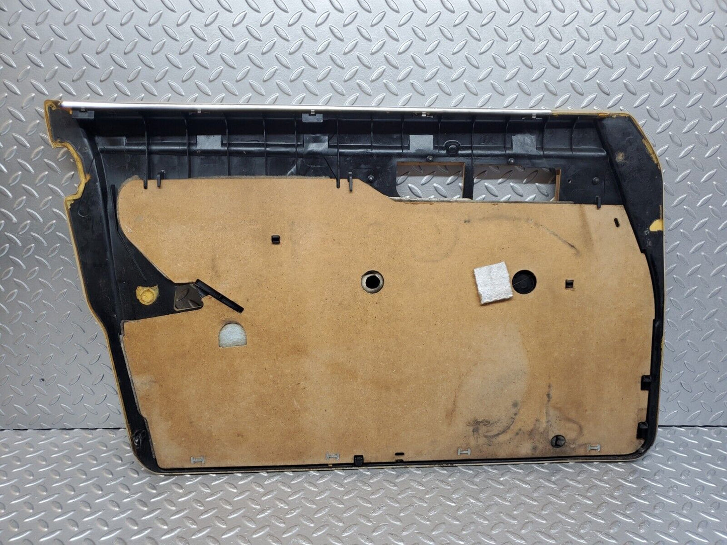 45718 Mercedes-Benz W126 420SE Front Right Door Card Beige 1267270270