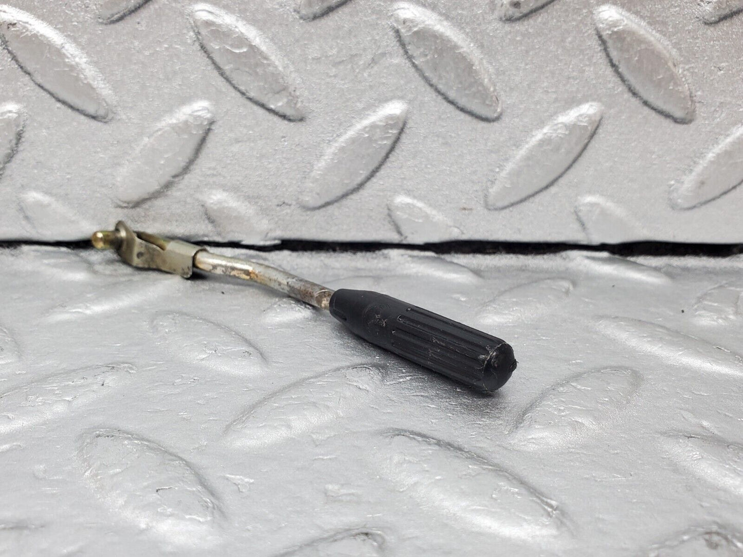 45855 Mercedes-Benz W126 420SE Front Door Lock Knob Pair