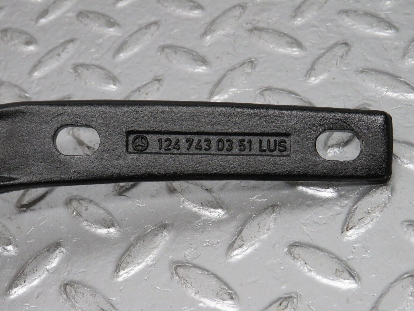 32543 Mercedes-Benz S124 300TE Trunk Lid Hinge Left 1247430351 1247430121