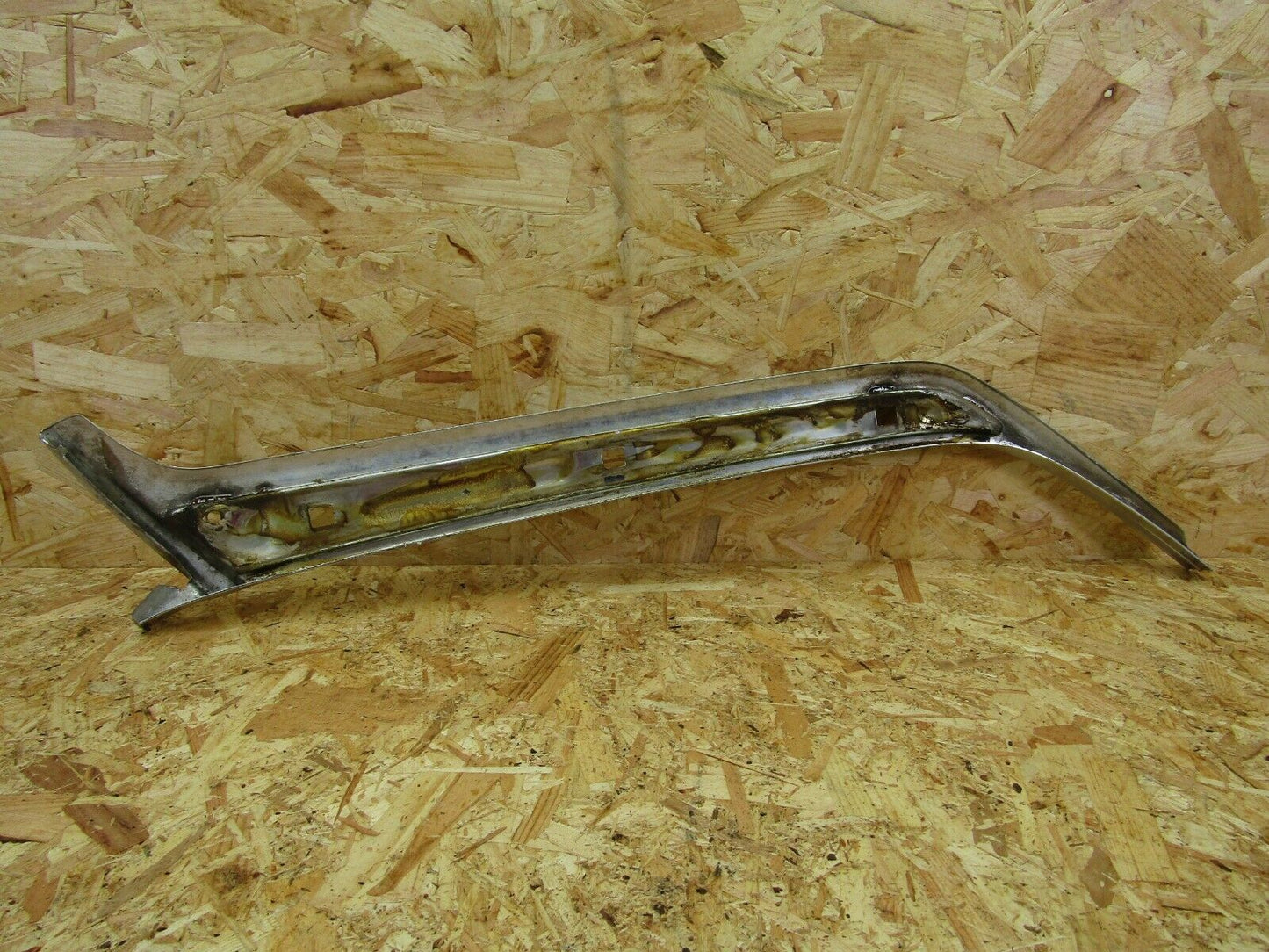 2167 Mercedes-Benz W116 350SE Front Right A Pillar Chrome Moulding Trim