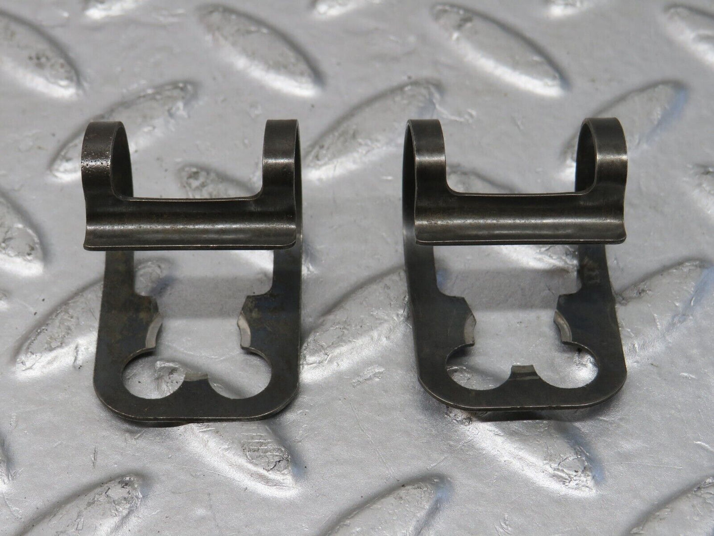 32876 Mercedes-Benz C107 R107 350 V8 Valve Rocker Arm With Spring & Tappet